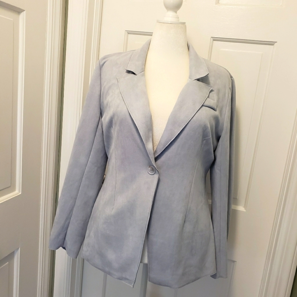 Solitaire Suede Like Look And Feel Blazer Size XL, Business Casual